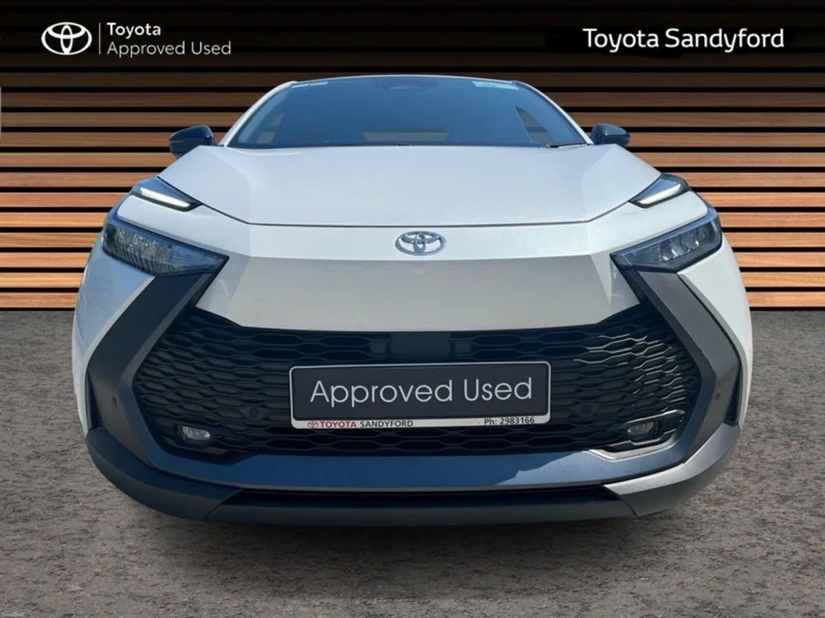 Toyota C-HR 2.0 PHEV SPORT AUTO // HEATED SEATS // - Image 5