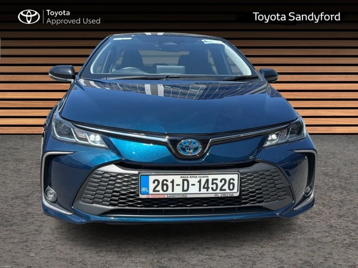 Toyota Corolla HYBRID LUNA AUTO SALOON // TOYOTA S - Image 5
