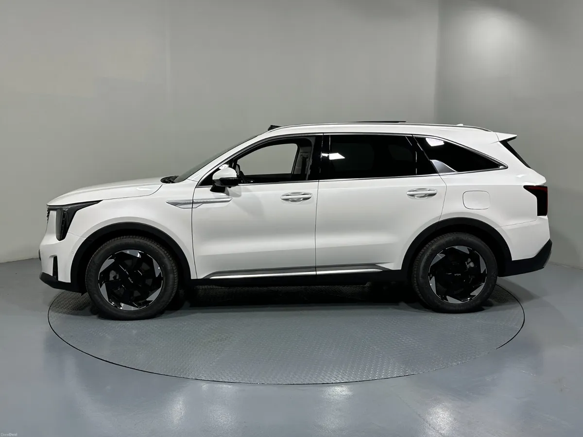 Kia Sorento SEM Plug In Hybrid (PHEV) 7 Seater 262 - Image 4