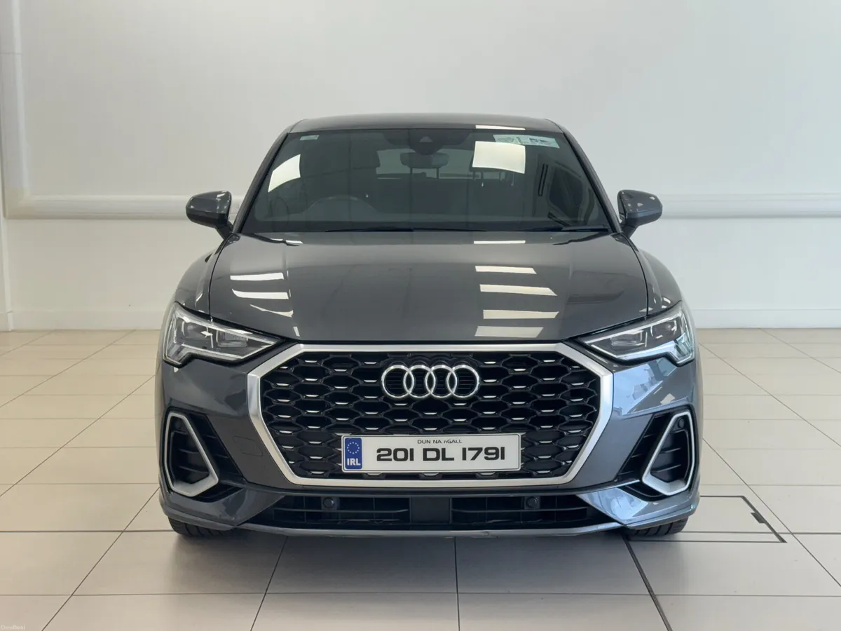 Audi Q3 2020 - Image 2