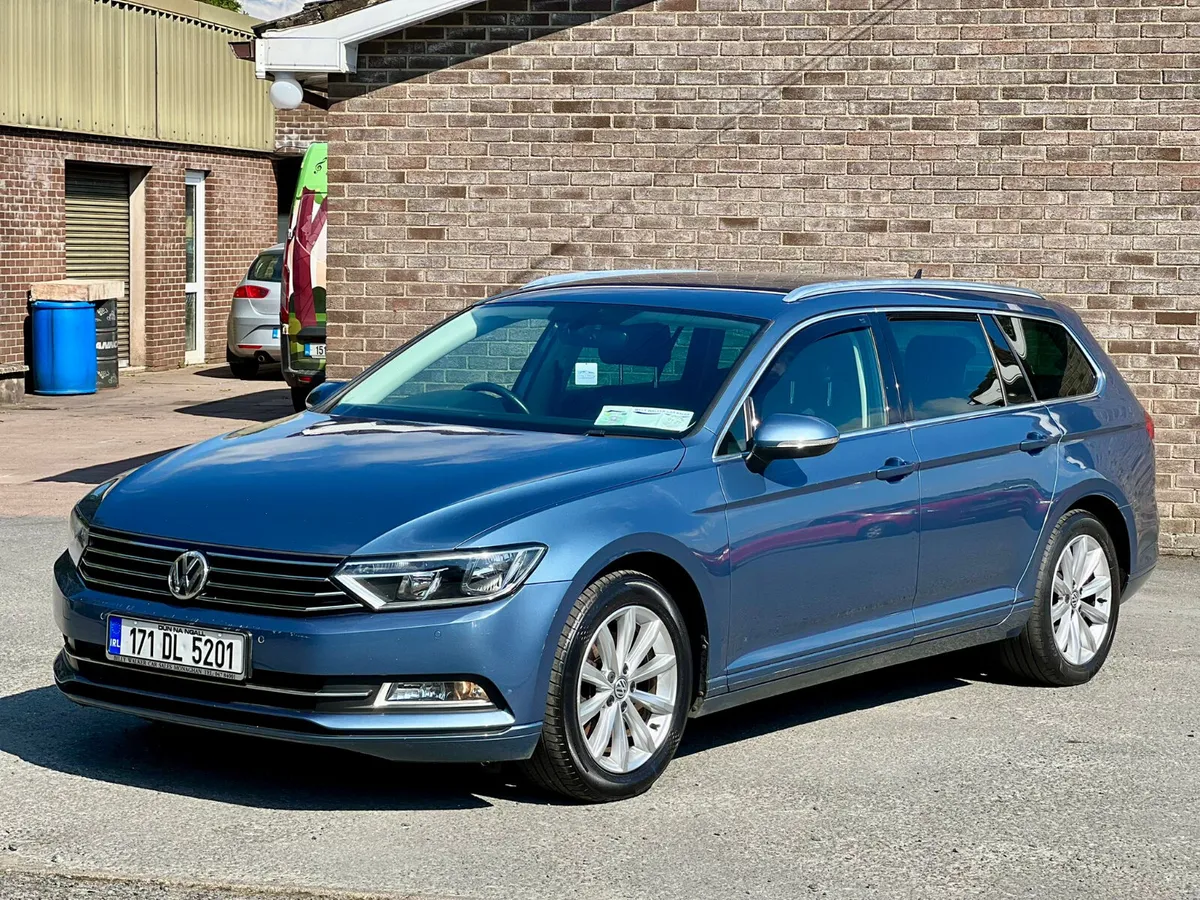 Volkswagen Passat 2017 - Image 4