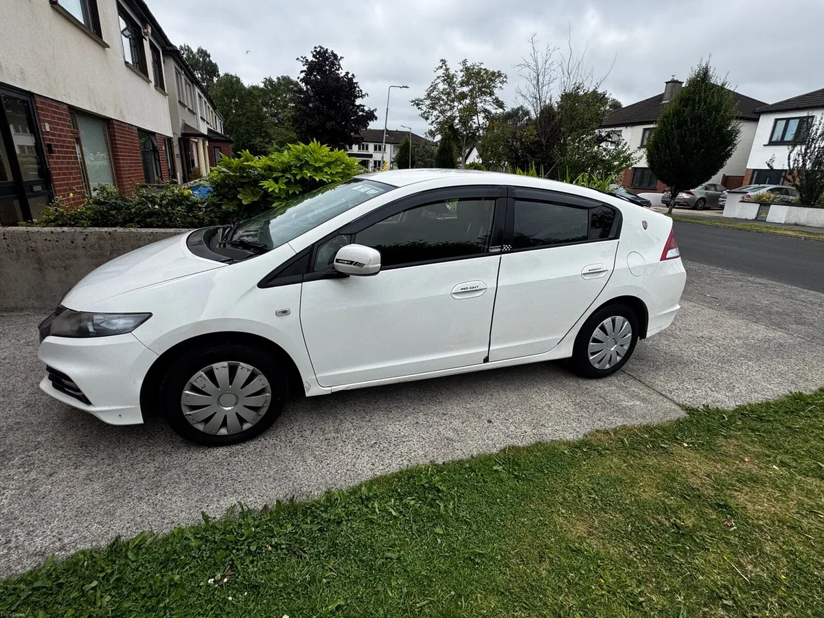 Honda Insight 2015 Automatic - Image 3