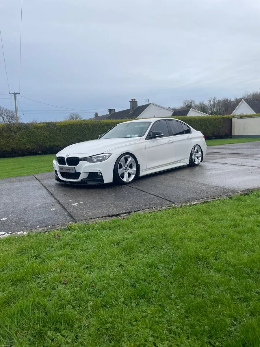 BMW 3-Series 2013 - Image 2