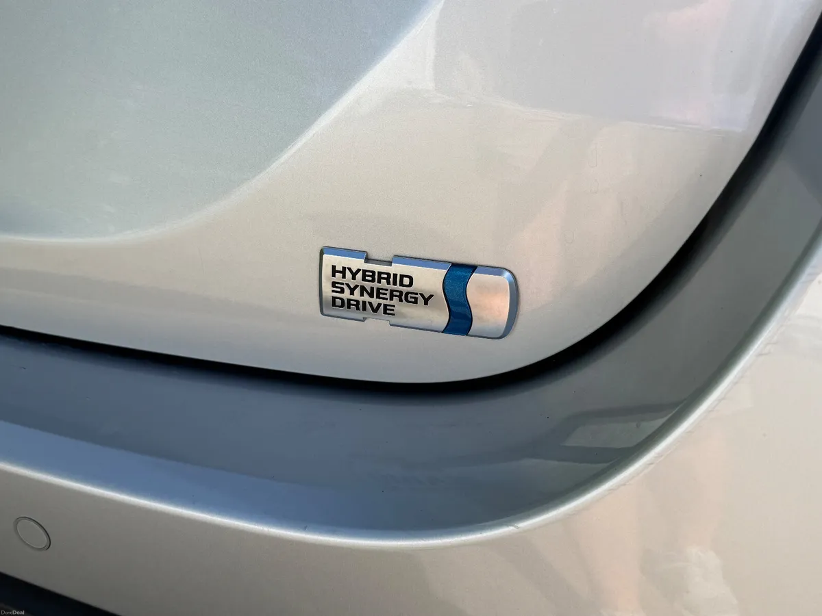 Toyota Yaris Hybrid 2021 New Model - Image 6