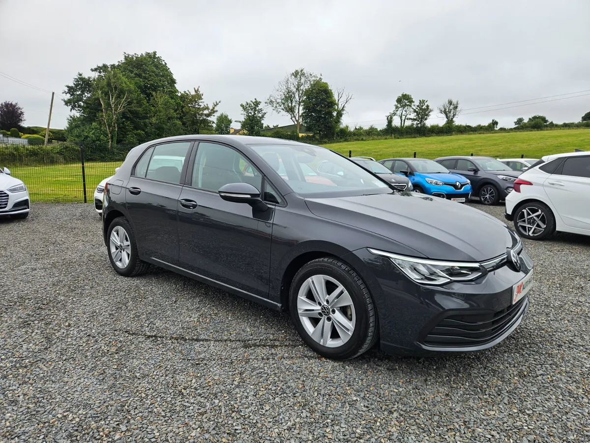 Volkswagen Golf 2024 - Image 3