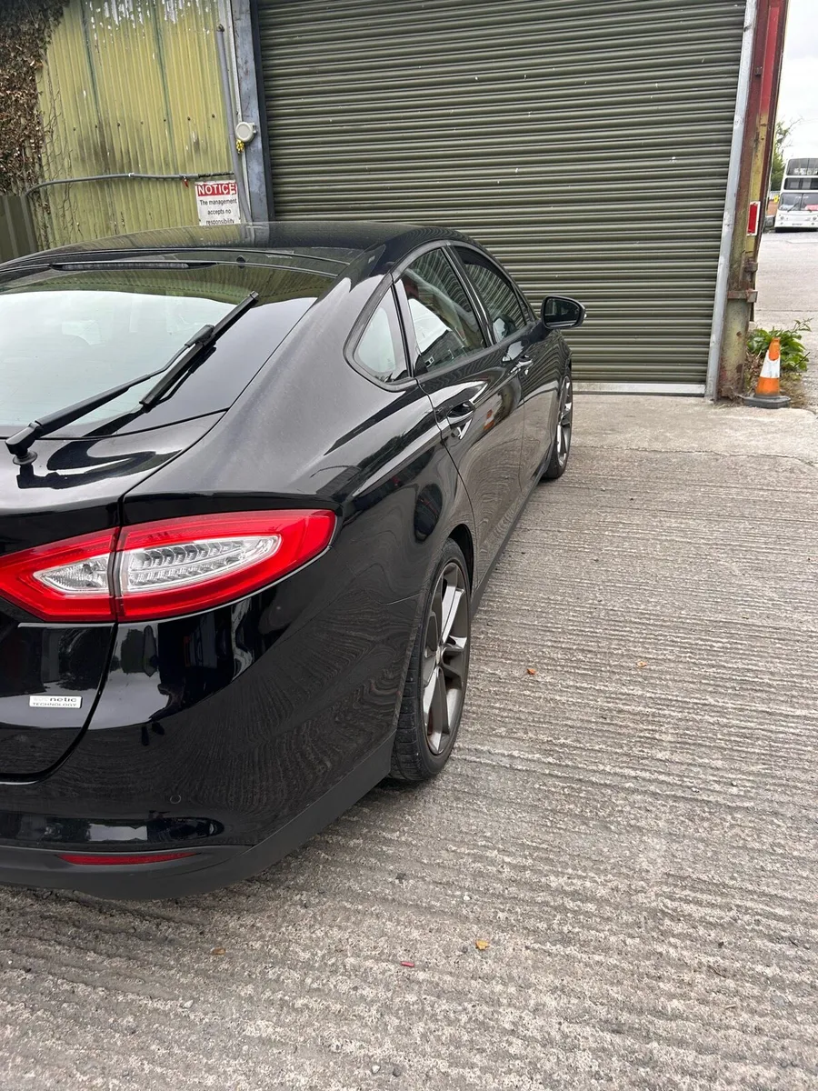 Car - Image 4