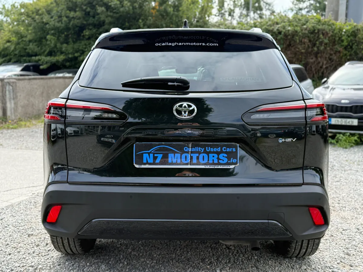 2026 Toyota Corolla Cross 1.8 HYBRID SPORT AUTO - Image 4