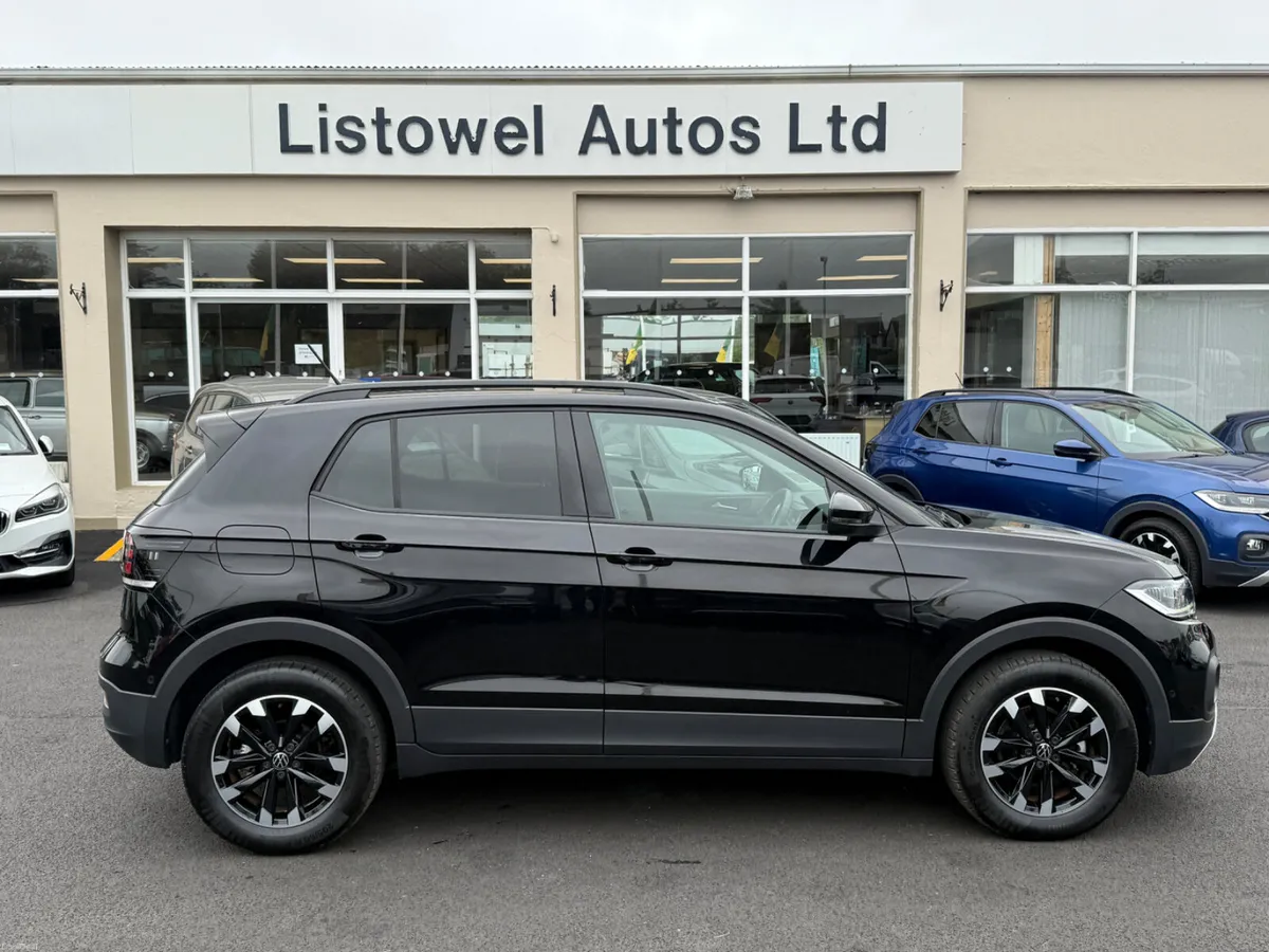 222 VW T-CROSS ACTIVE 1.0 PETROL AUTOMATIC - Image 1