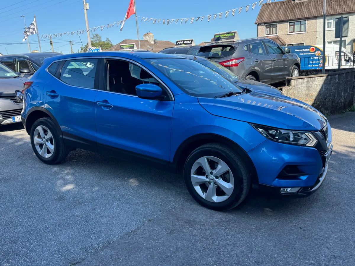 Nissan Qashqai Low mileage Petrol - Image 2