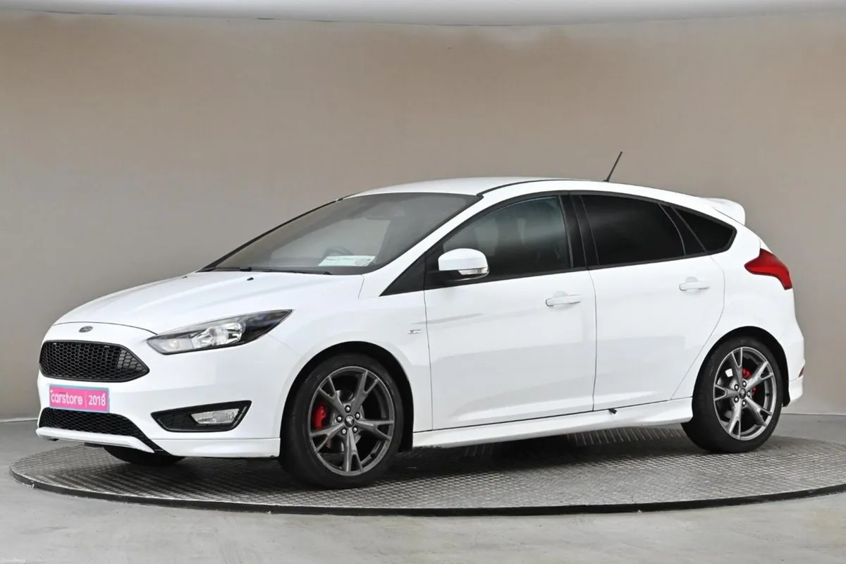 Ford Focus 1.0 ST-LINE X ECOBOOST 140BHP 6SPD - Image 4