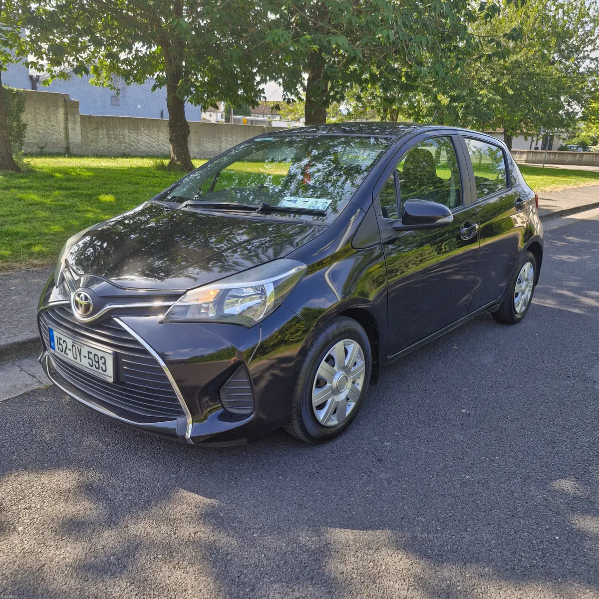 Toyota Yaris 75KM Full History 2015 - Image 2