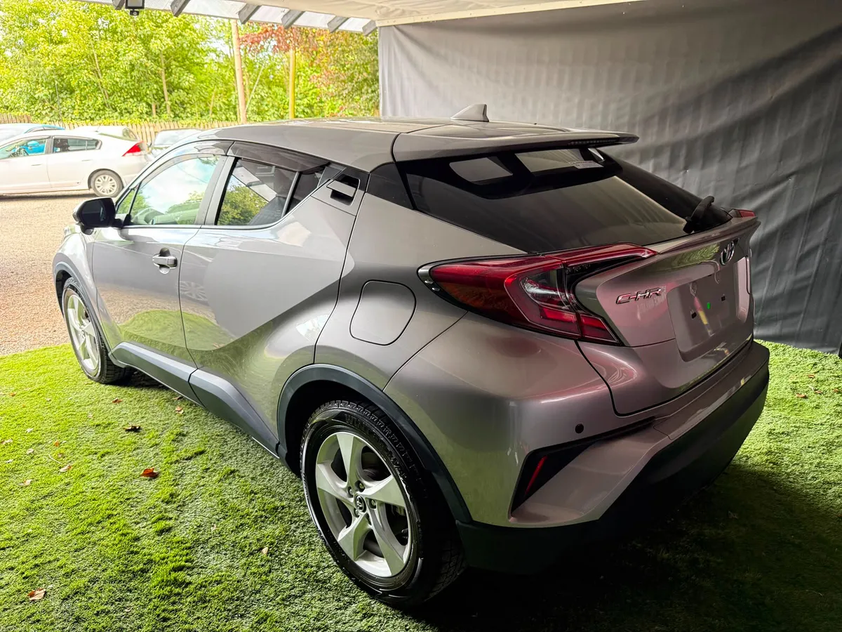 TOYOTA CHR 2018 AUTOMATIC - Image 5