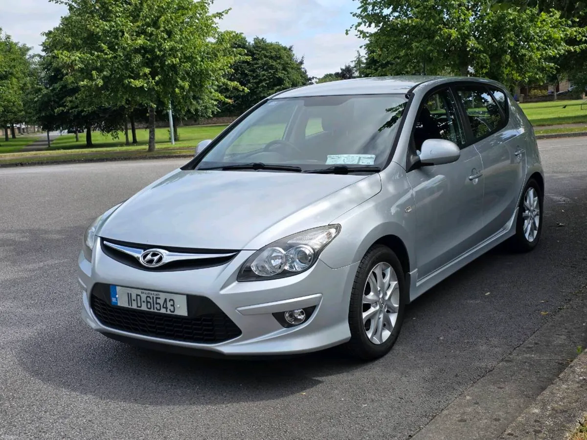 11 Hyundai i30 1.4 A/C New NCT Only 67000kms - Image 3