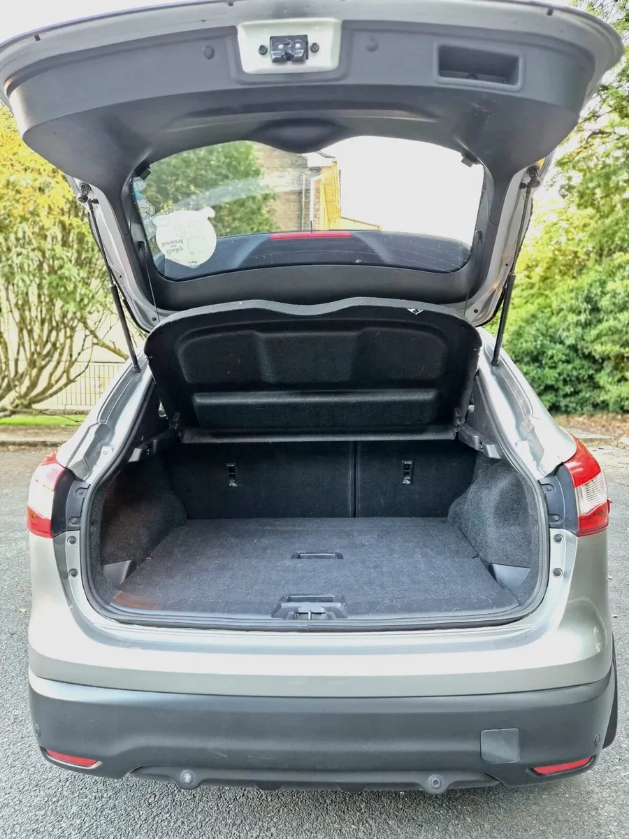 2017 Nissan Qashqai Auto - Image 3
