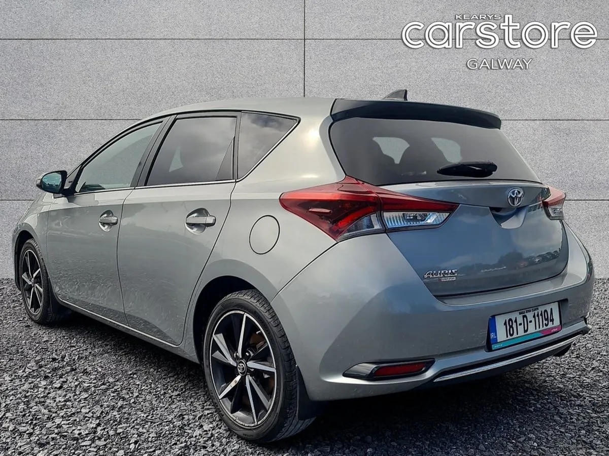 Toyota Auris 1.2 D4-T 5Dr Luna Sport - Image 5