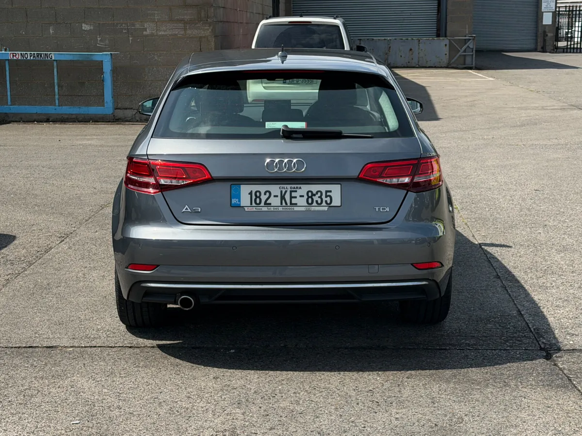 Audi A3 1.6 TDI SE - Image 4