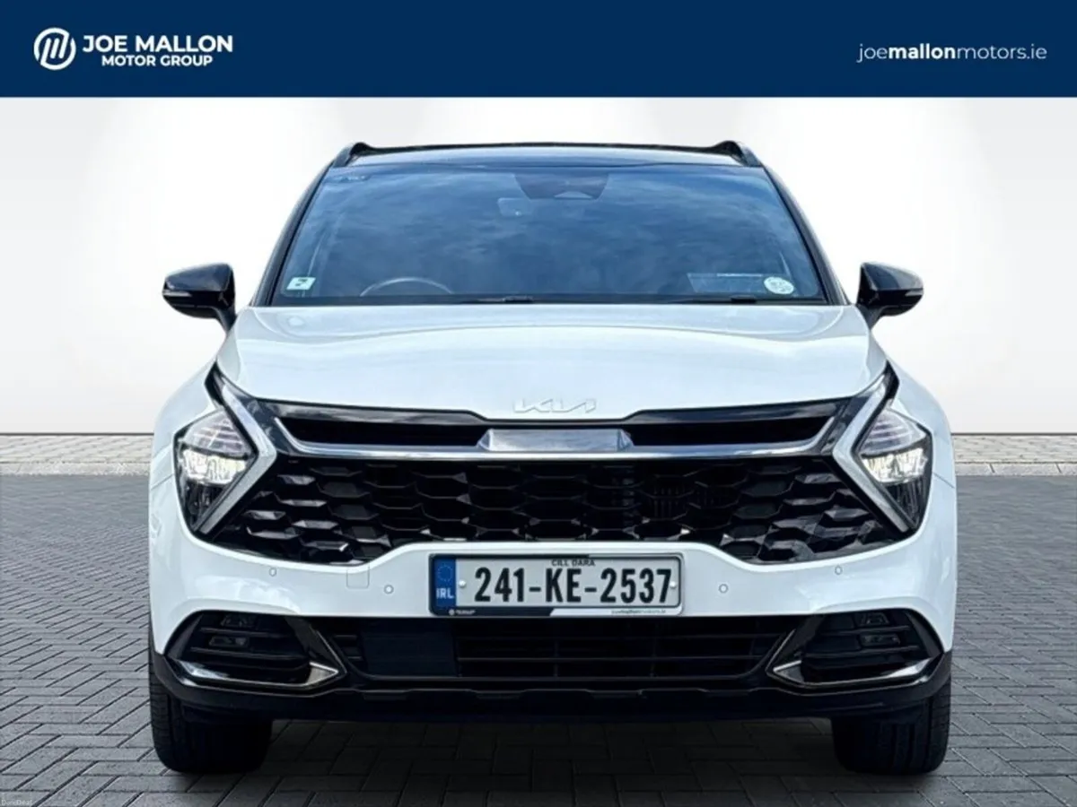 Kia Sportage Anniversary Edition Plug-in Hybrid ** - Image 4
