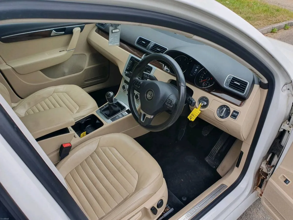 2013 Volkswagen Passat 2.0 TDI - Image 5