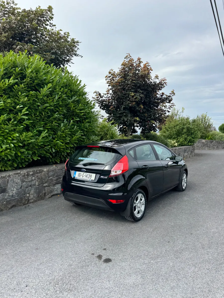 Ford Fiesta 2016 . 1.2 PETROL - Image 3