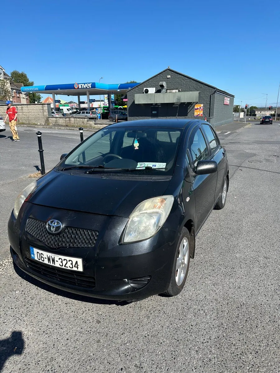 Yaris 2006 - Image 1