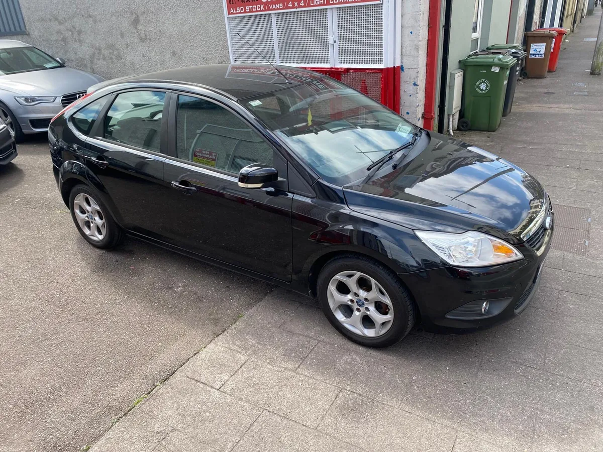 Ford Focus 2010 - Image 4
