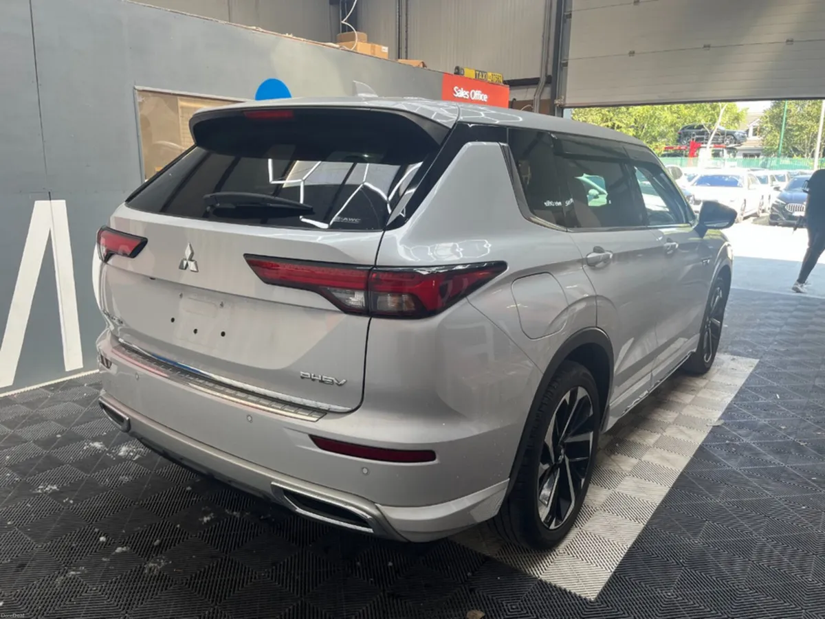 Mitsubishi Outlander 2022 MITSUBISHI OUTLANDER PHE - Image 2