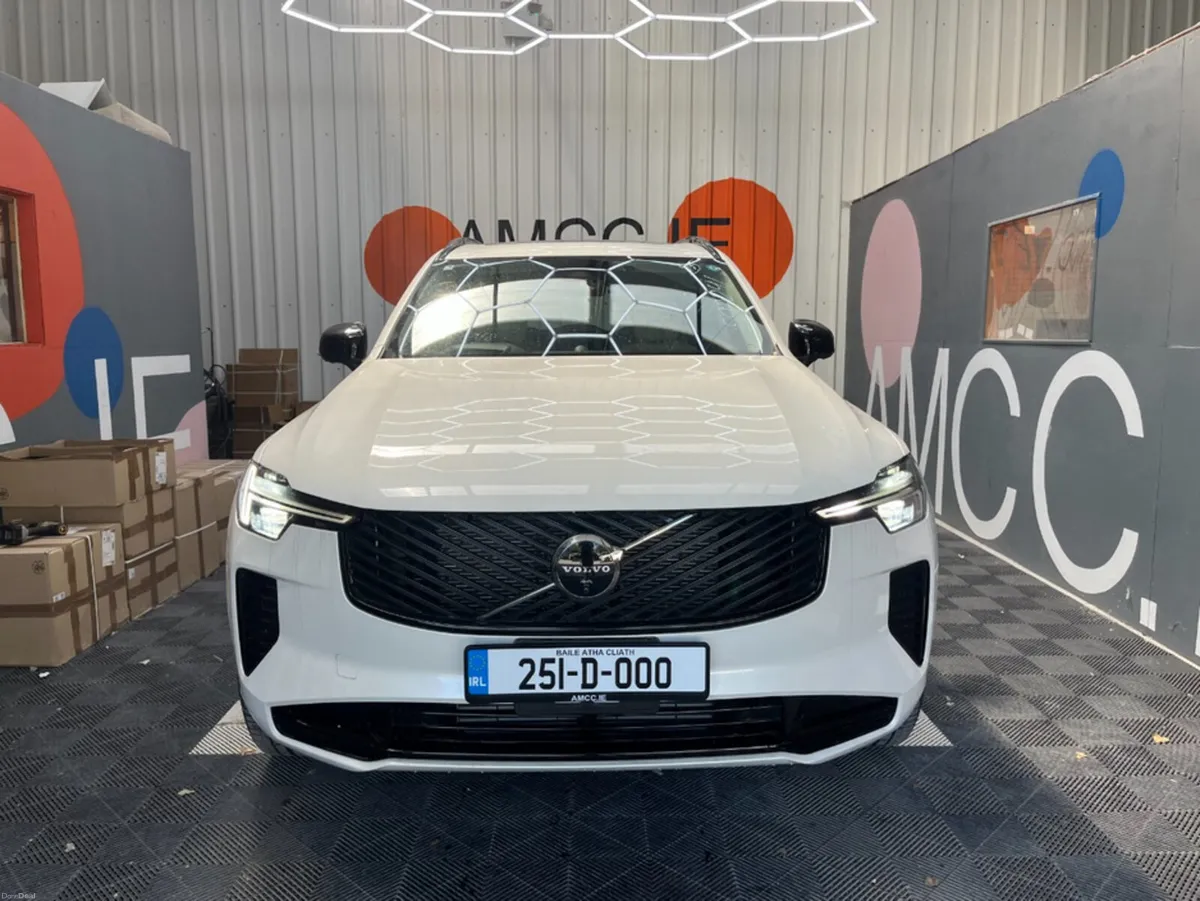 Volvo XC90 2025 VOLVO XC90 T8 PLUG-IN 2.0 AUTOMATI - Image 6