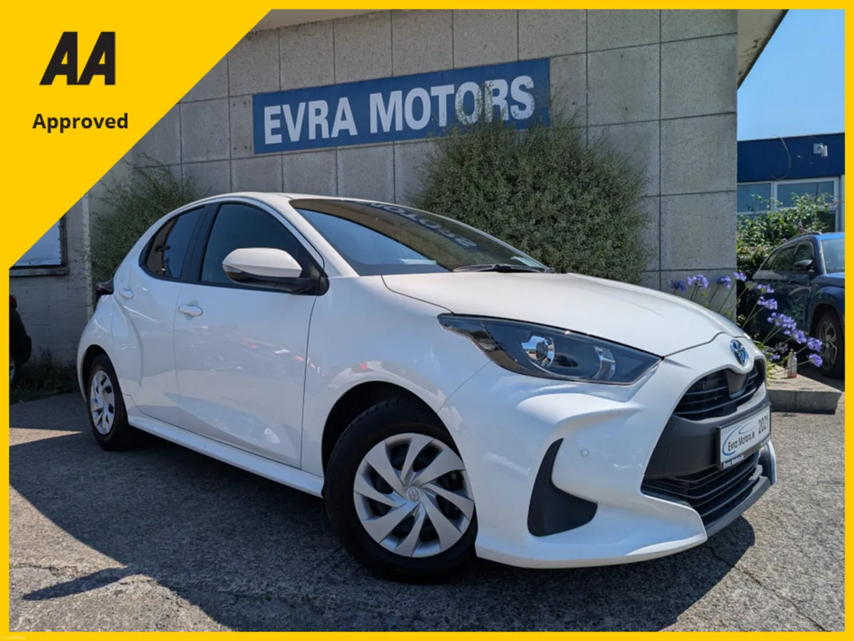 Toyota Yaris X HYBRID AUTOMATIC 1.5 PETROL //KEYLE - Image 1