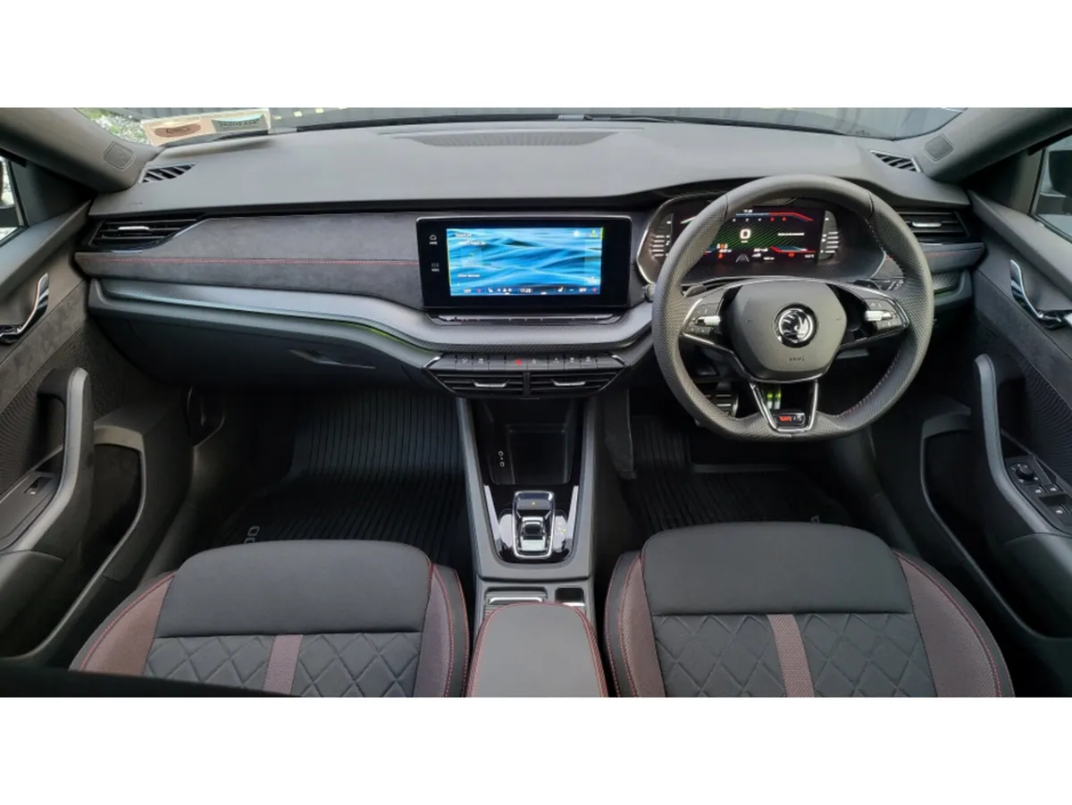 Skoda Octavia 2.0 TDI DSG 200 BHP- ADAPTIVE CRUISE - Image 3