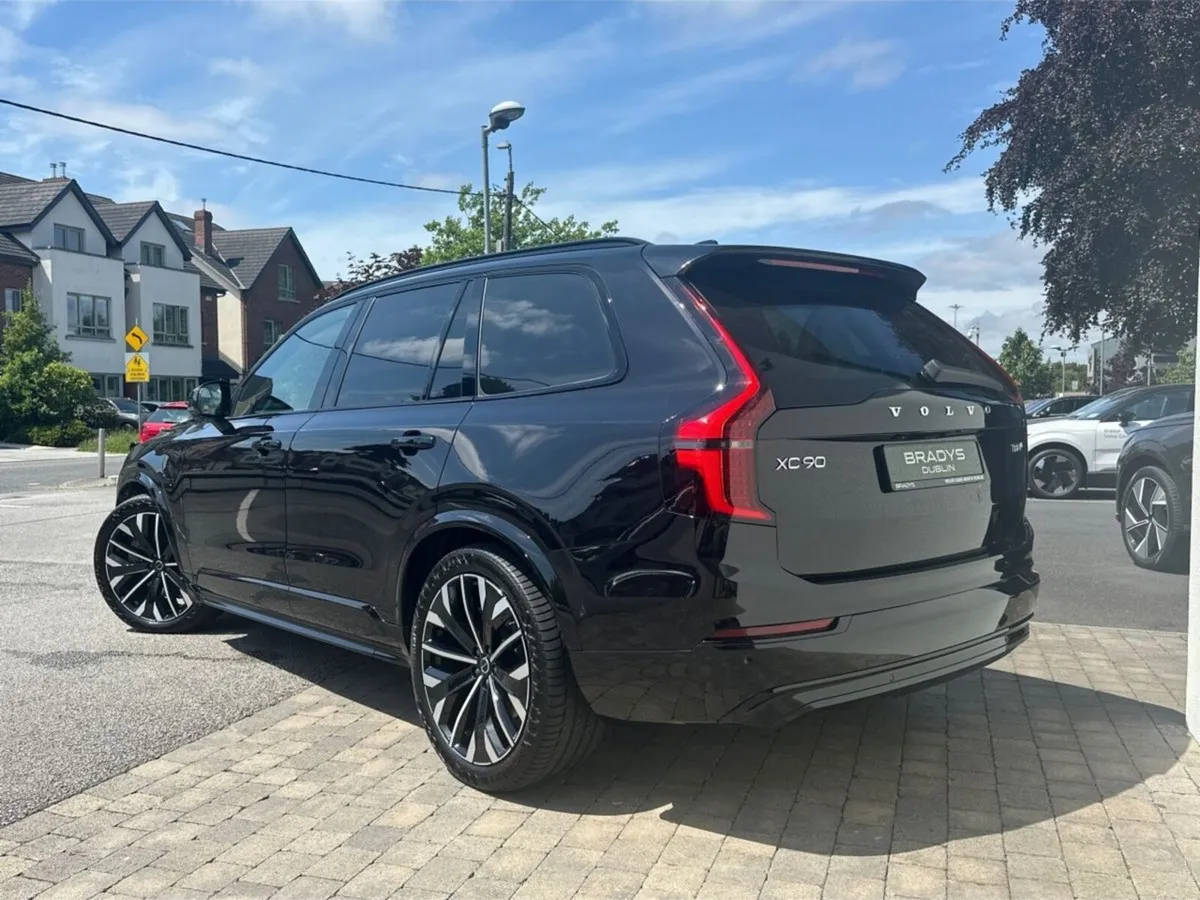 Volvo XC90 XC90 T8 Ultra AWD PHEV--Front Seat Mass - Image 3