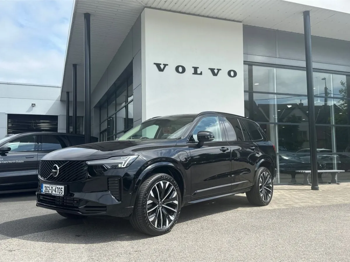 Volvo XC90 XC90 T8 Ultra AWD PHEV--Front Seat Mass - Image 1