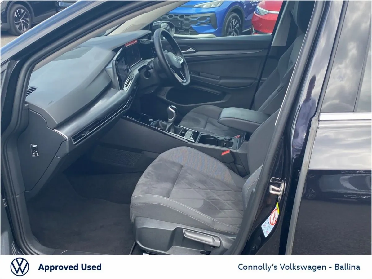 Volkswagen Golf 1.5 TSI 130HP Style - Image 4