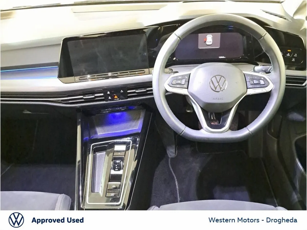 Volkswagen Golf Golf Style 2.0 TDI DSG 115HP - Image 4