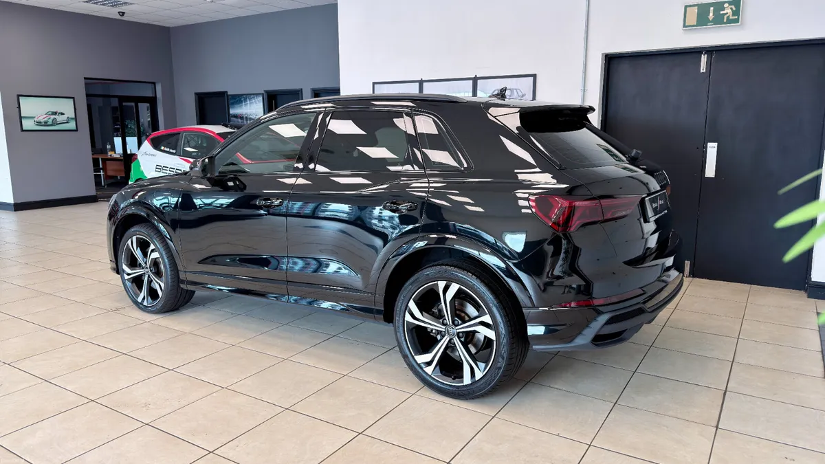 Audi Q3 45TFSIe S-Line - Image 4