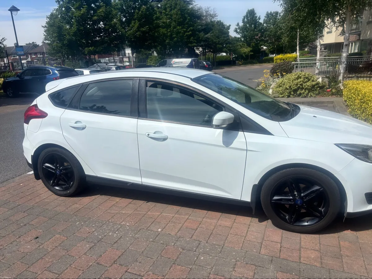 Ford Focus 2015 - Image 1