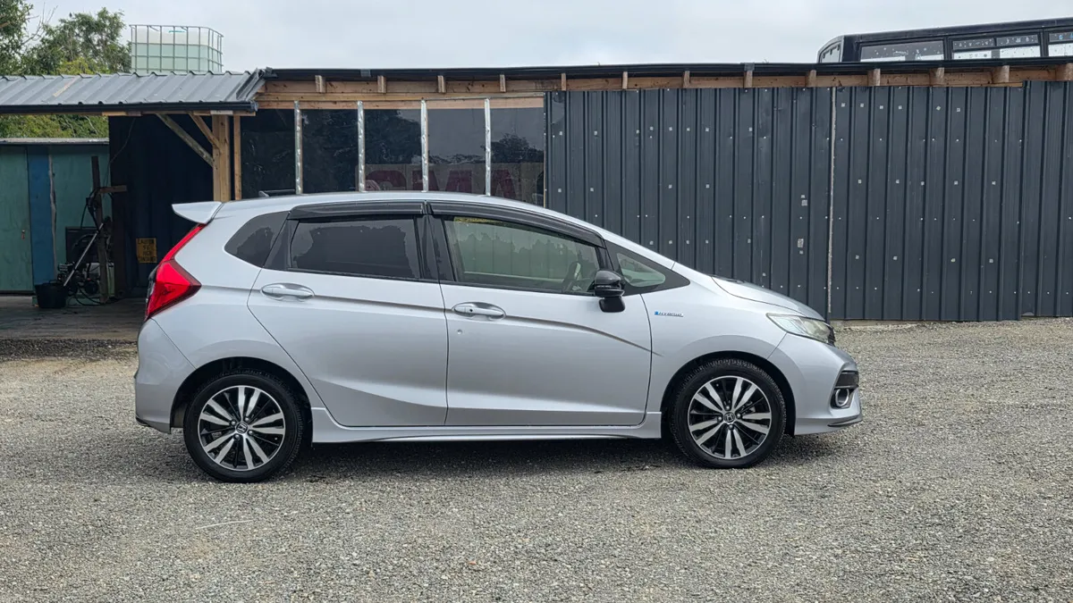 Honda Fit 1.5L Hybrid Sport Edition Self-Charging - Image 4