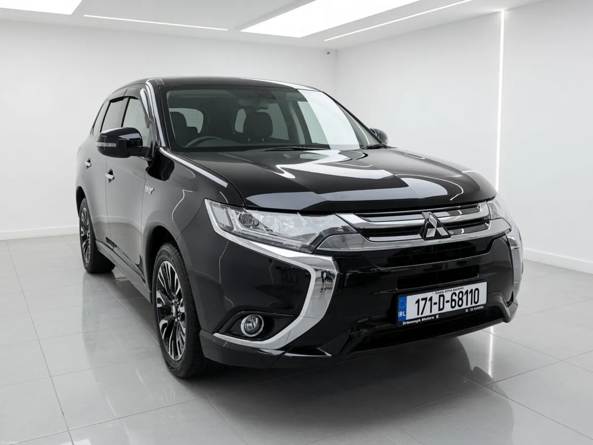 Mitsubishi Outlander 2017 HIGH SPEC PHEV - Image 2