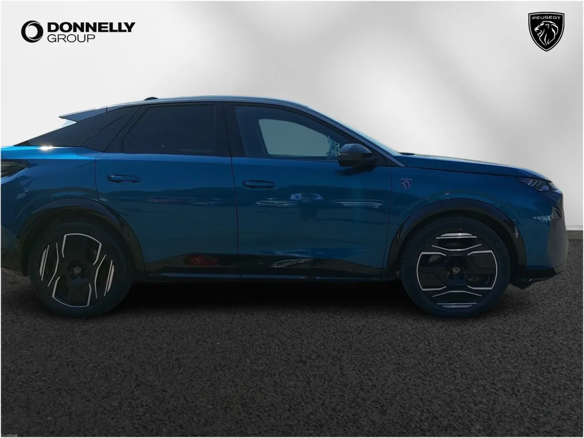 Peugeot 3008 E- Electric Estate GT - Image 3