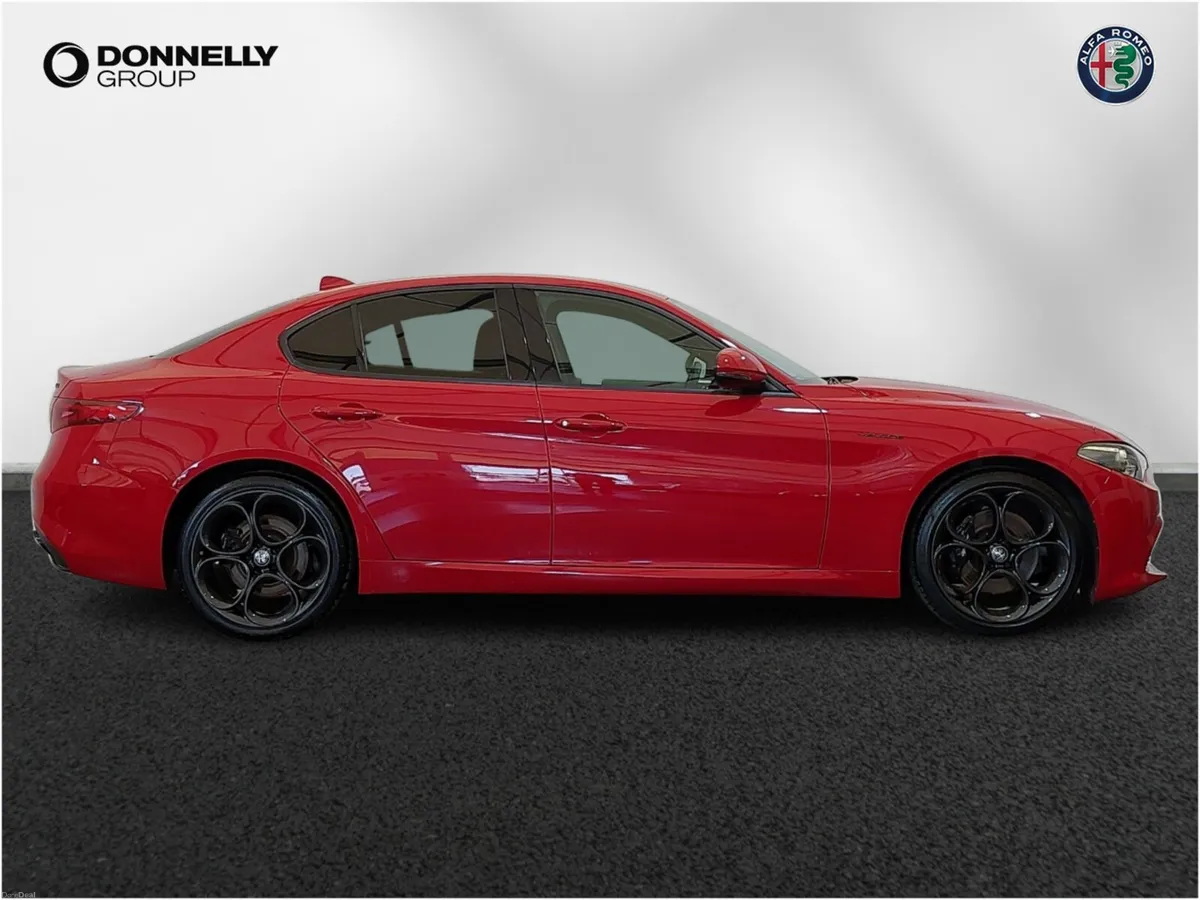 Alfa Romeo Giulia Saloon Veloce - Image 3
