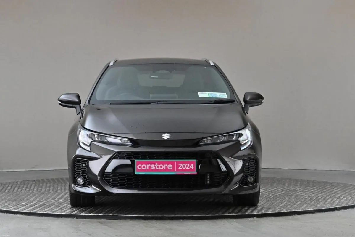 Suzuki Swace 1.8 HYBRID MOTION CVT - Image 2