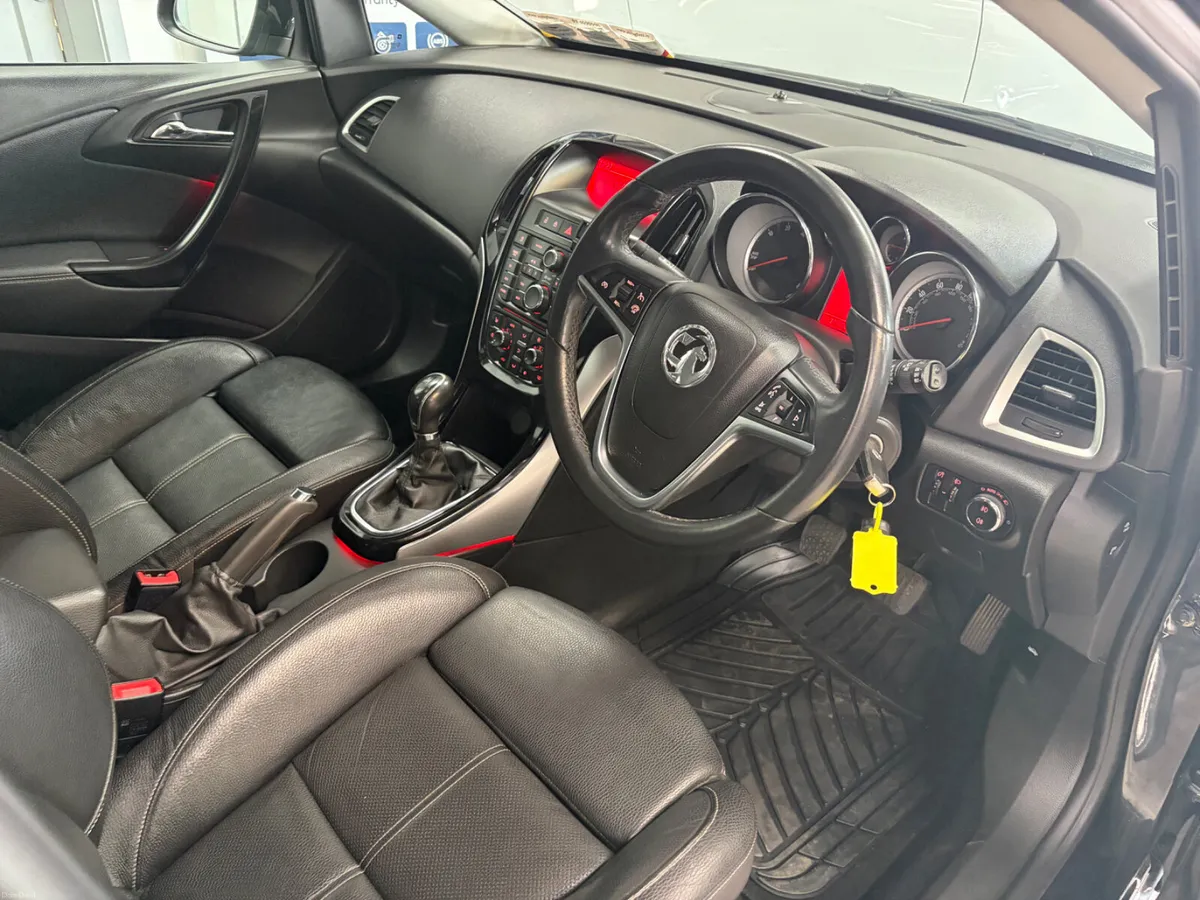 Vauxhall Astra 2015. 2.0CDTI. ELITE - Image 5