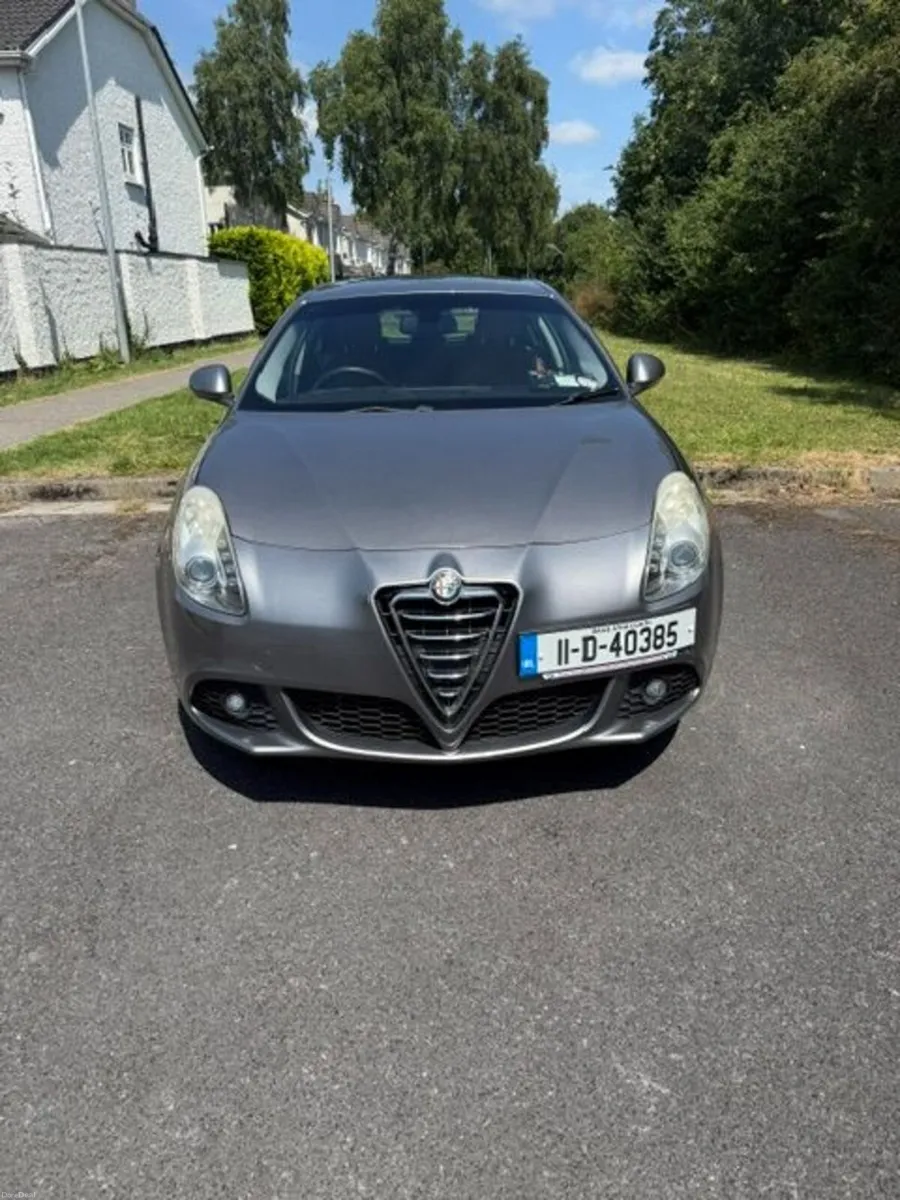 Alfa Romeo Giulietta 2011 - Image 1