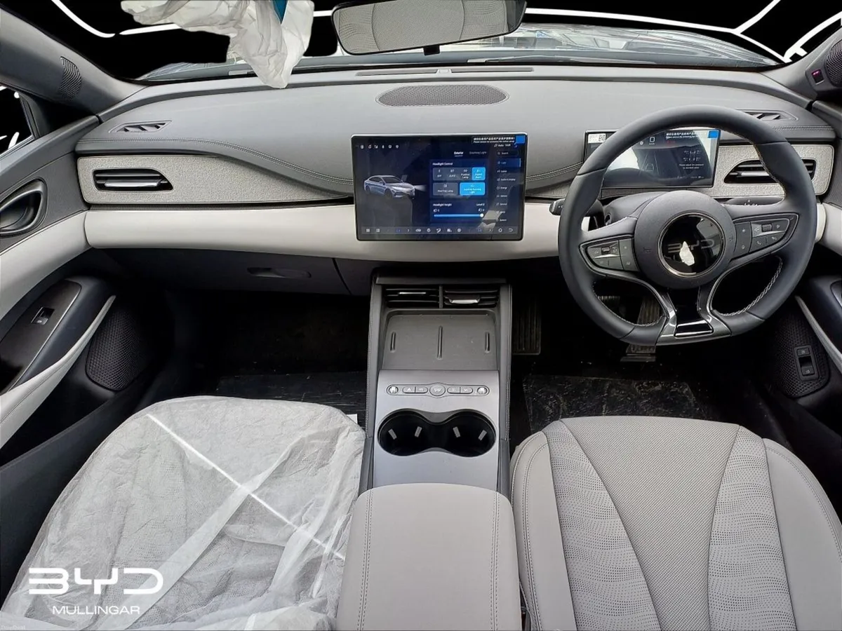 BYD Seal 6 DM-i Hybrid Boost - Image 2