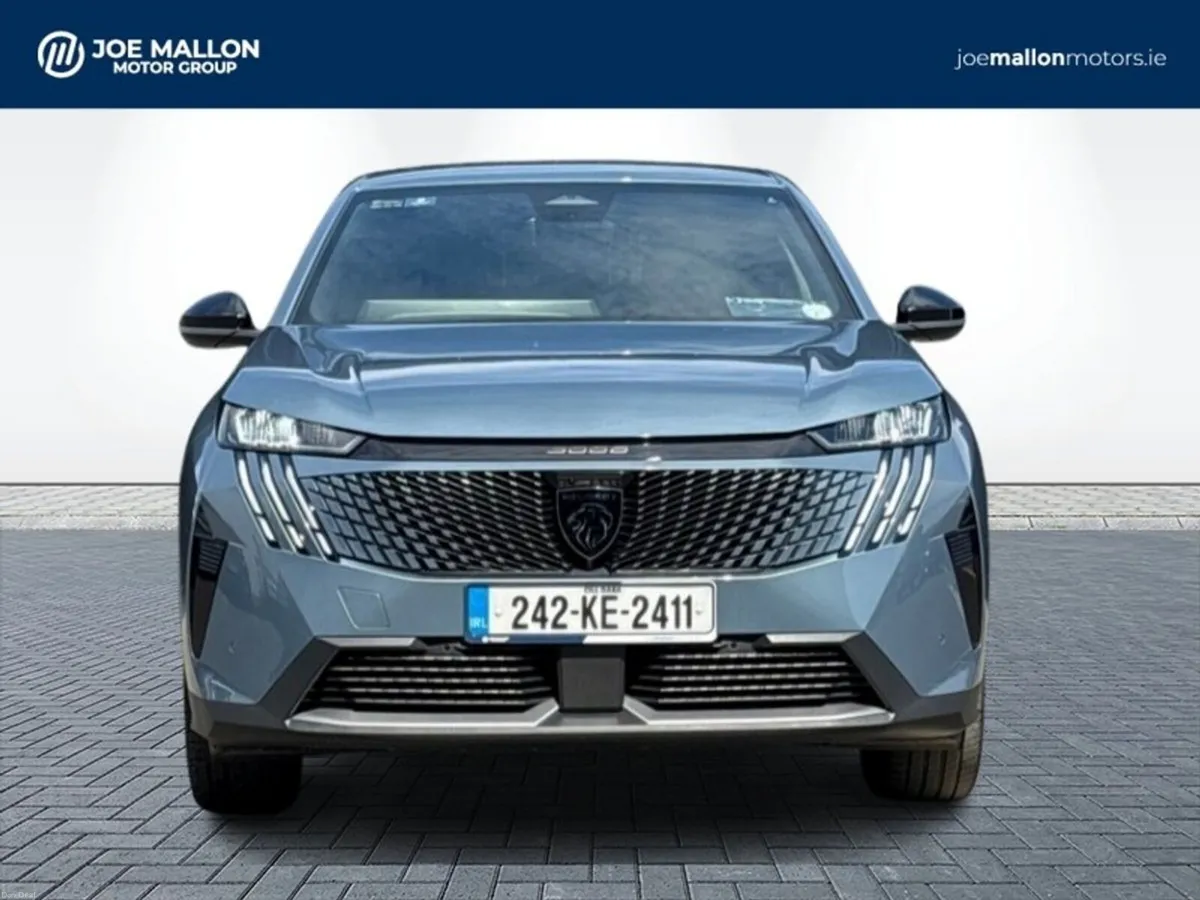 Peugeot 3008 1.2 MHEV PureTech 136bhp eDCS6 Allure - Image 3