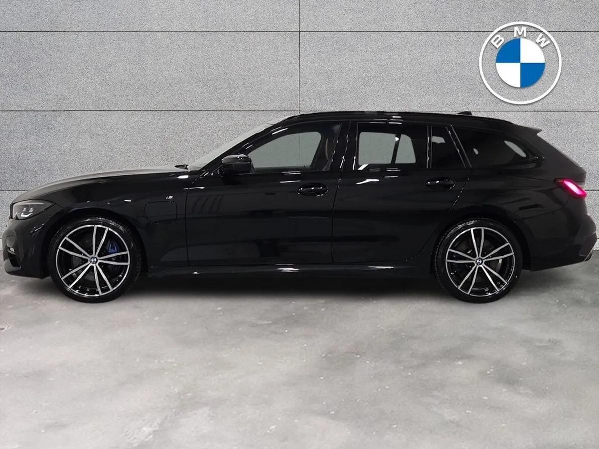 BMW 3-Series 330e M Sport Auto - Image 4