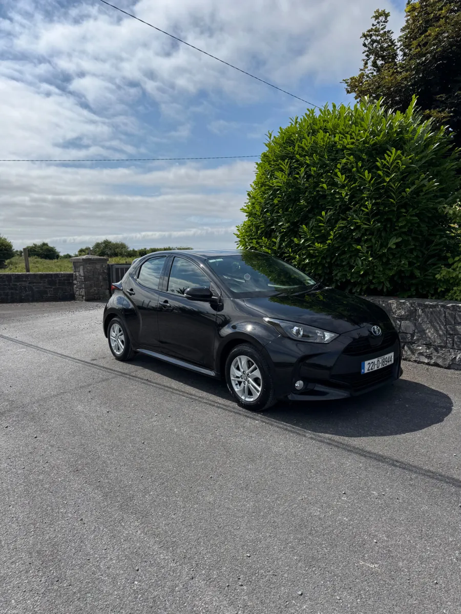 Toyota Yaris 2022 . HYBRID - Image 1