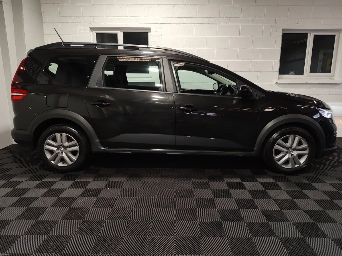 Dacia Jogger 2022 COMFORT SPEC 7 SEATER - Image 3