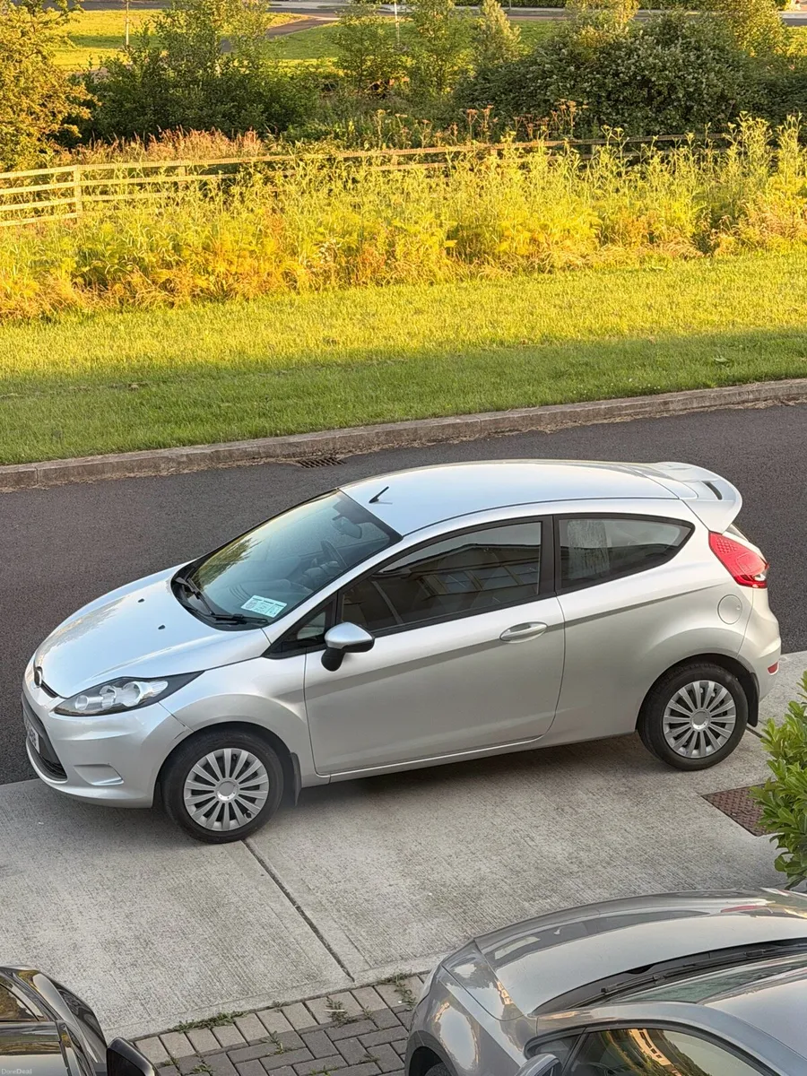 2011 ford fiesta - Image 1