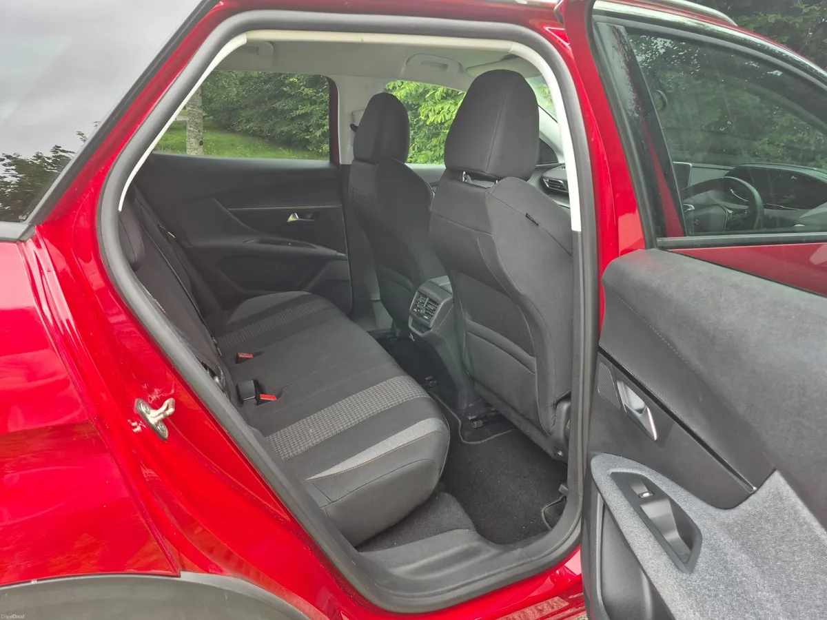 Peugeot 3008 2020 - Image 3