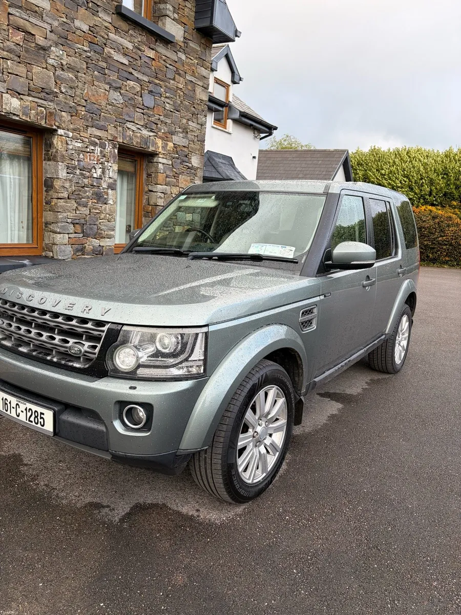 Land Rover Discovery 2016 - Image 1